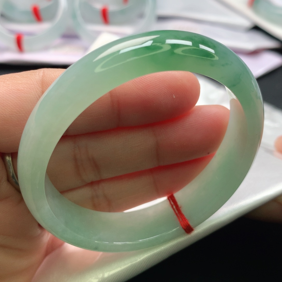 翡翠手镯未镶嵌贵妃53