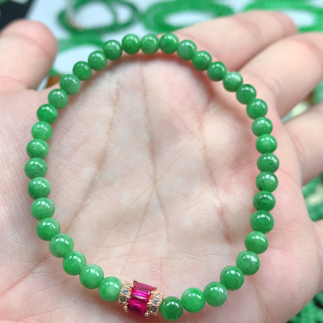 翡翠手链未镶嵌翡翠