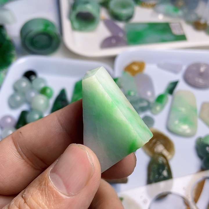 翡翠散珠天然翡翠A货挂件