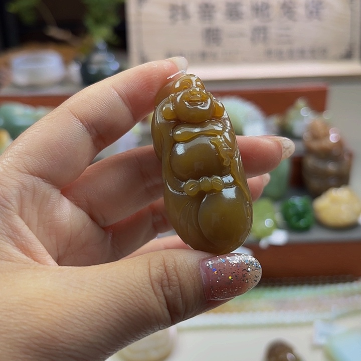 和田玉未镶嵌颈饰馨*