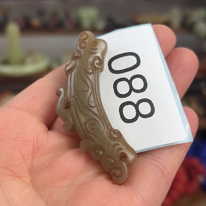 和田玉（糖玉）颈饰未镶嵌