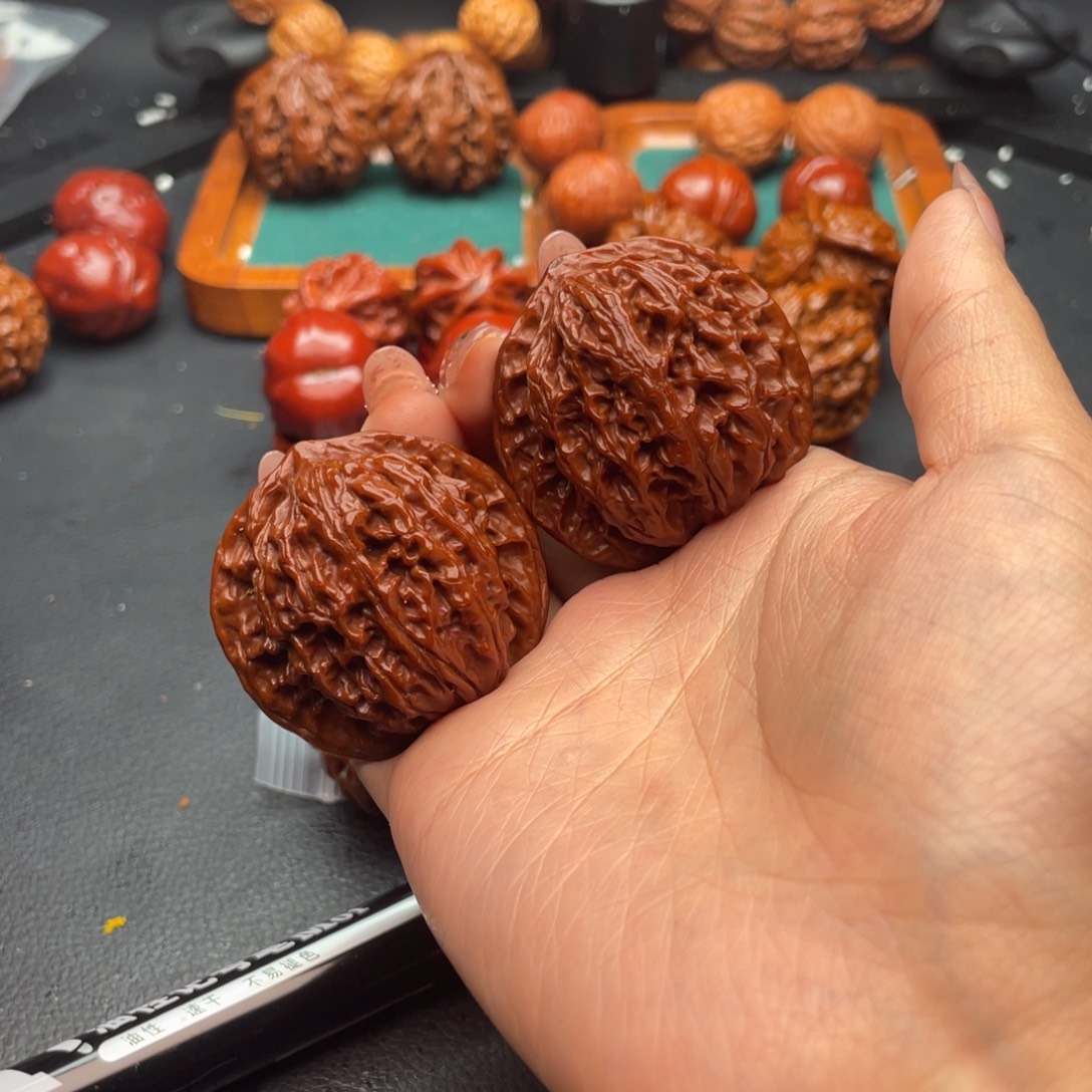 把件文玩核桃盘龙纹