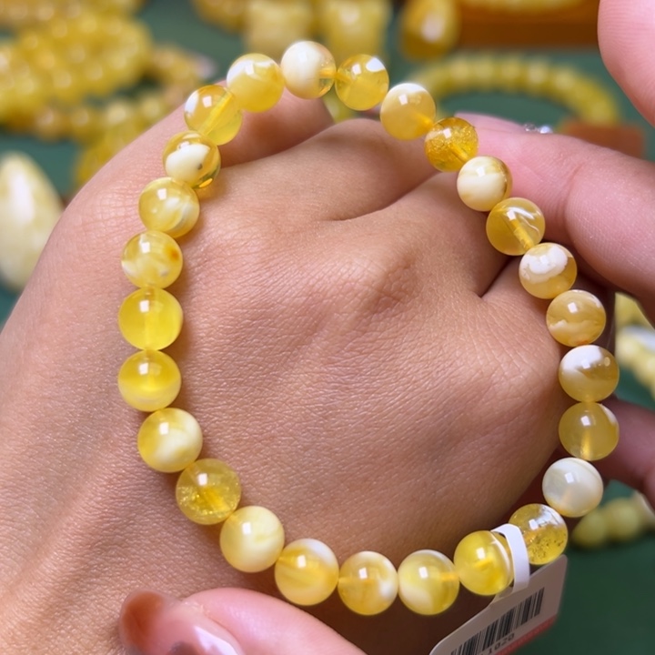 蜜蜡未镶嵌珠宝奇石