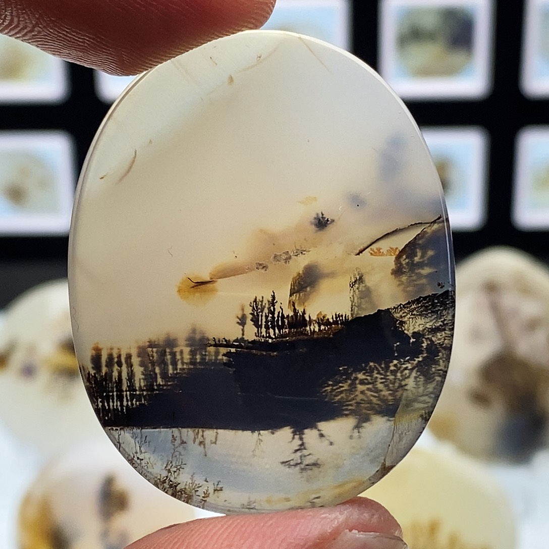 用***在玛瑙/玉髓未镶嵌吊坠(不含链)