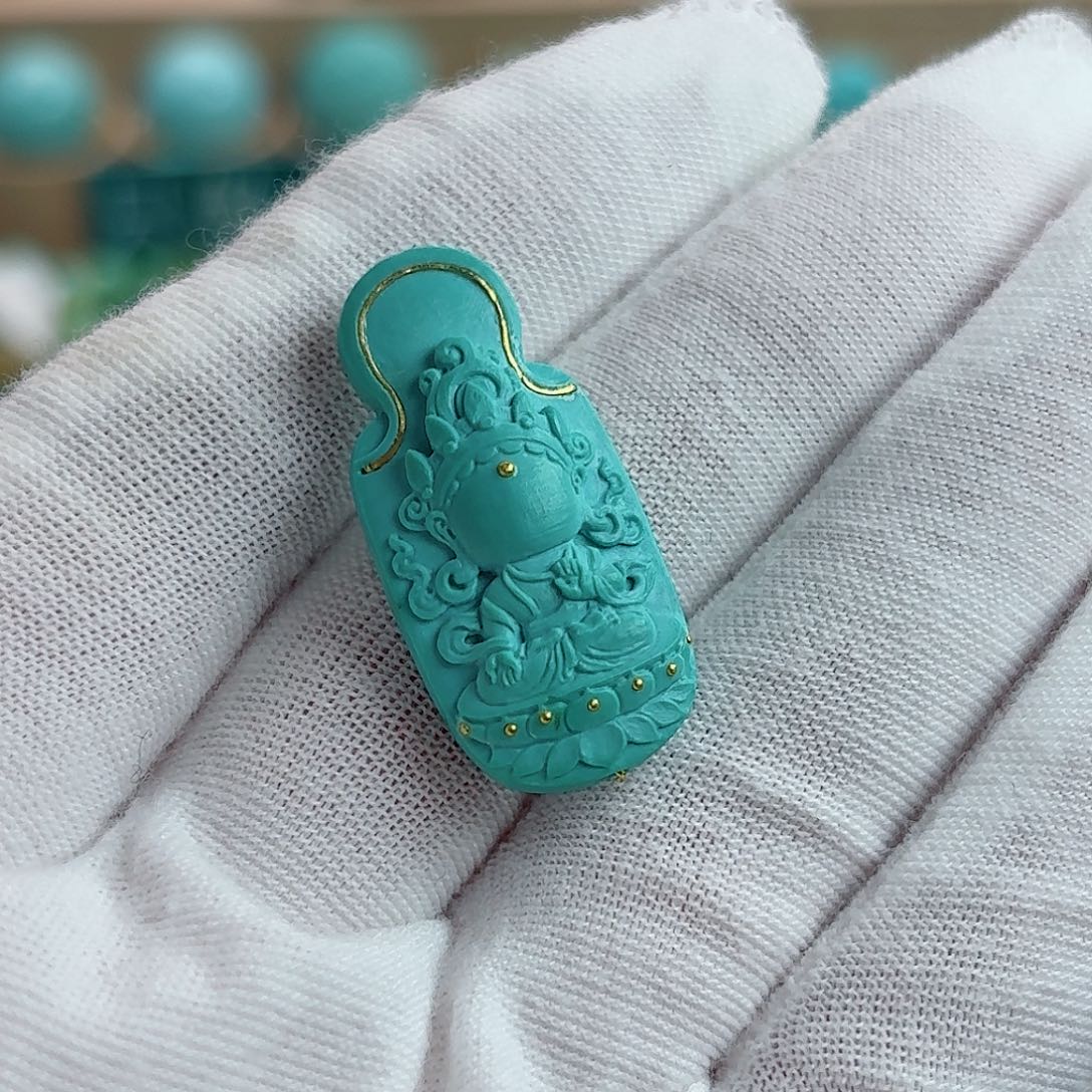 绿松石未镶嵌珠宝奇石