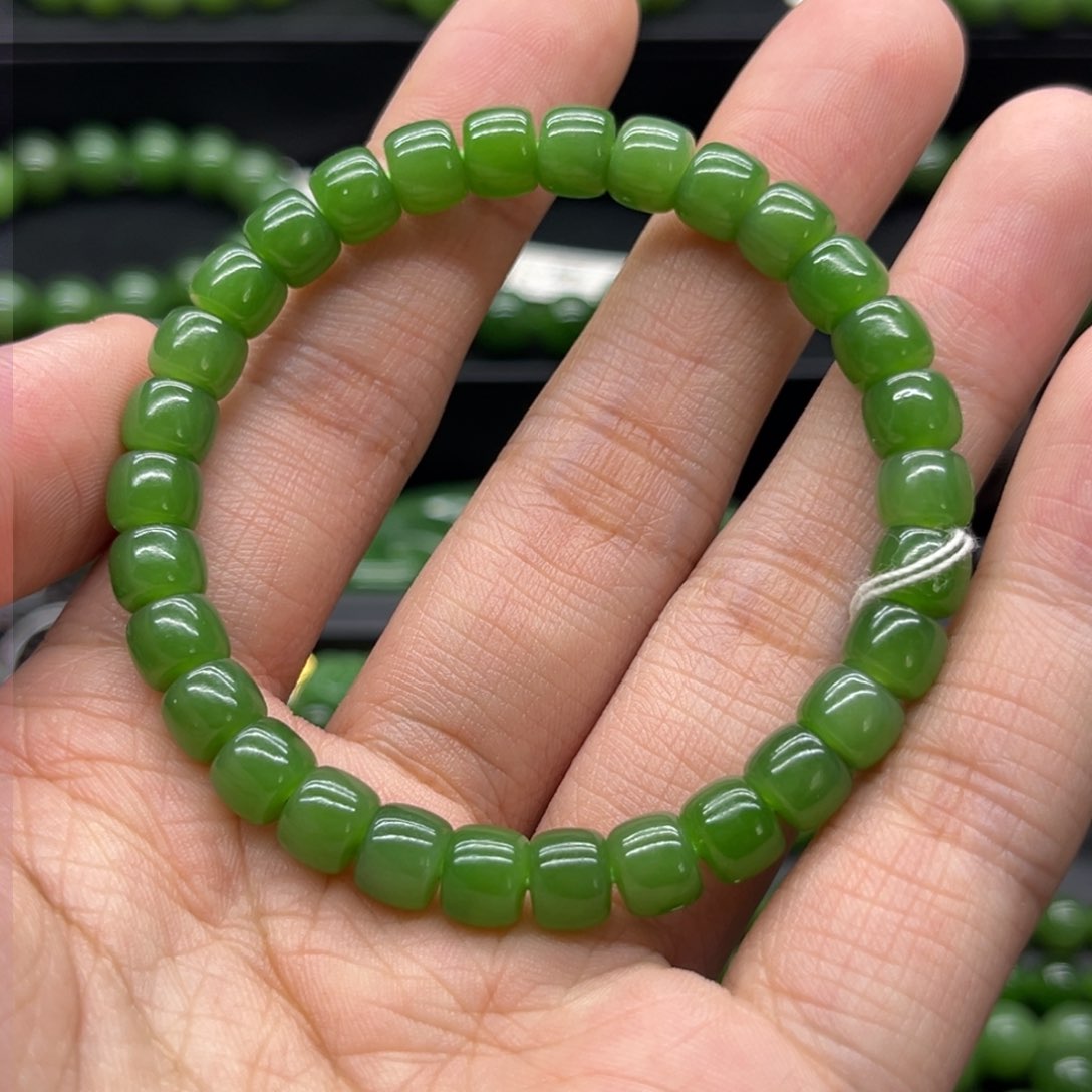 和田玉（碧玉）手链未镶嵌一****?