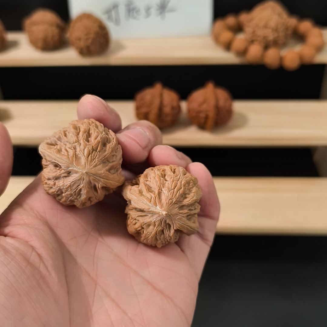 吊坠文玩核桃36铁锤有黄