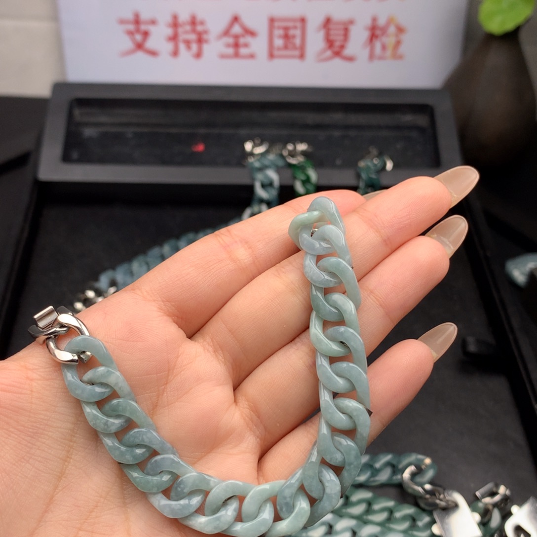用***2翡翠未镶嵌手链0002