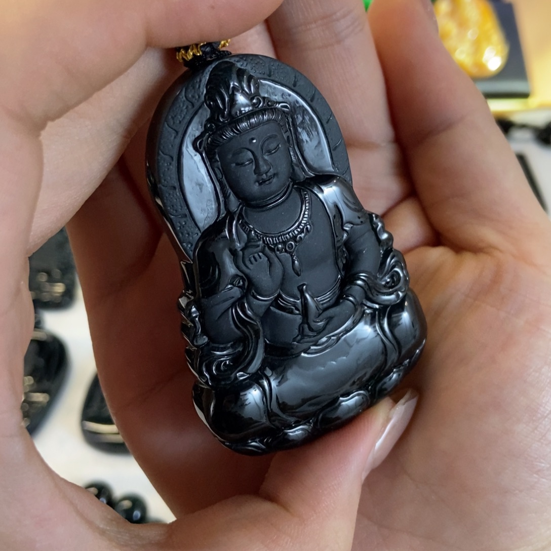 刺***i翡翠未镶嵌颈饰翡翠