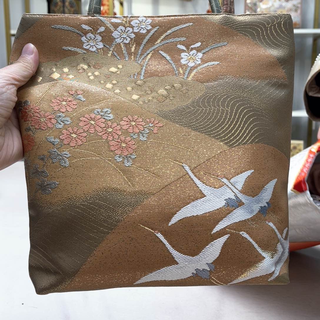 织绣赐****意直播间浮力大漏