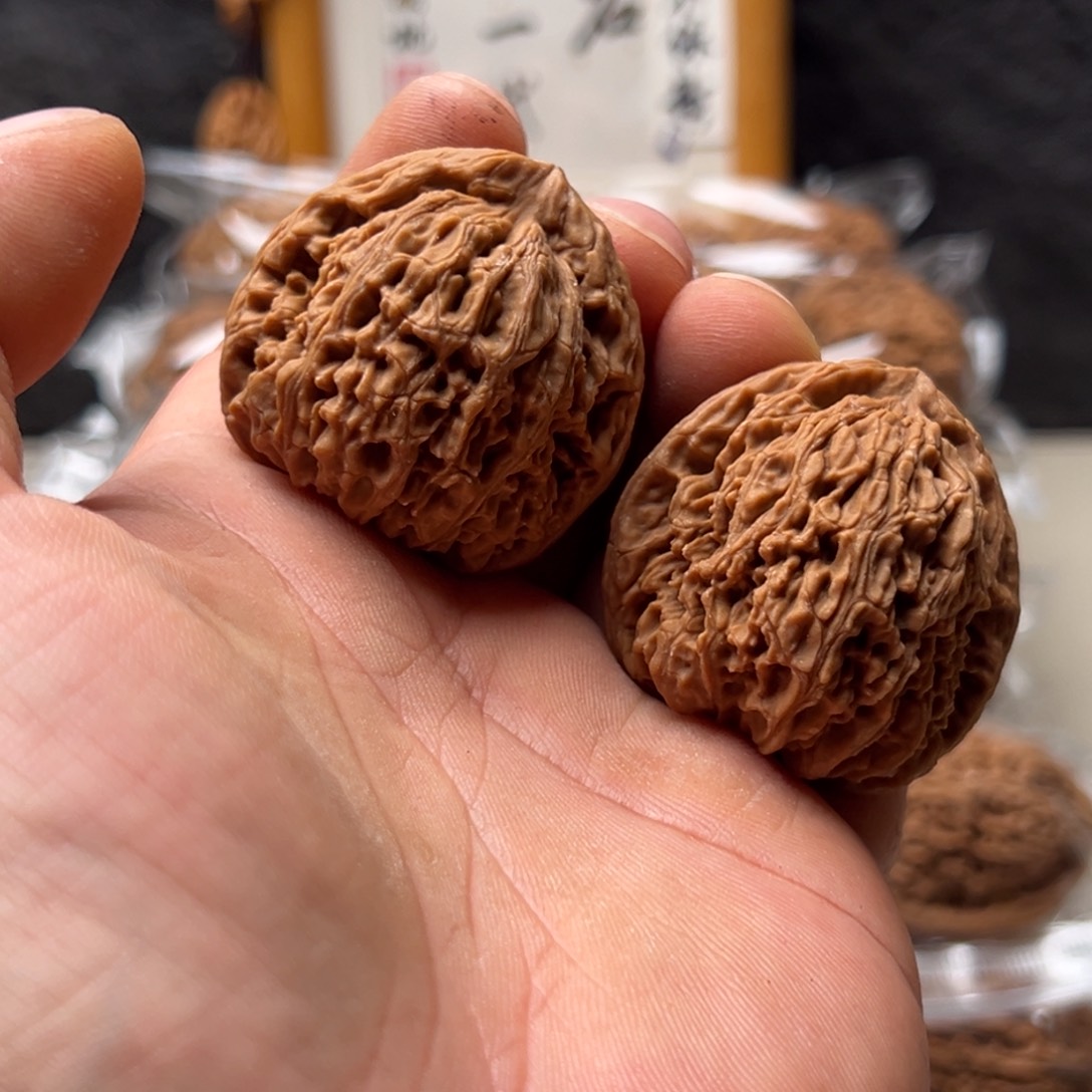 晚***服文玩核桃把件南疆41微色差