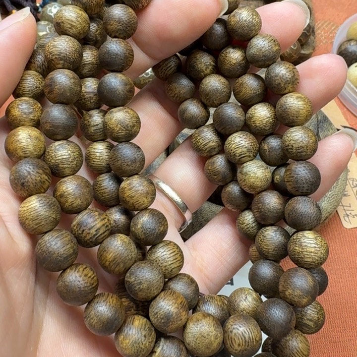 大叶紫檀（黑酸枝木类）