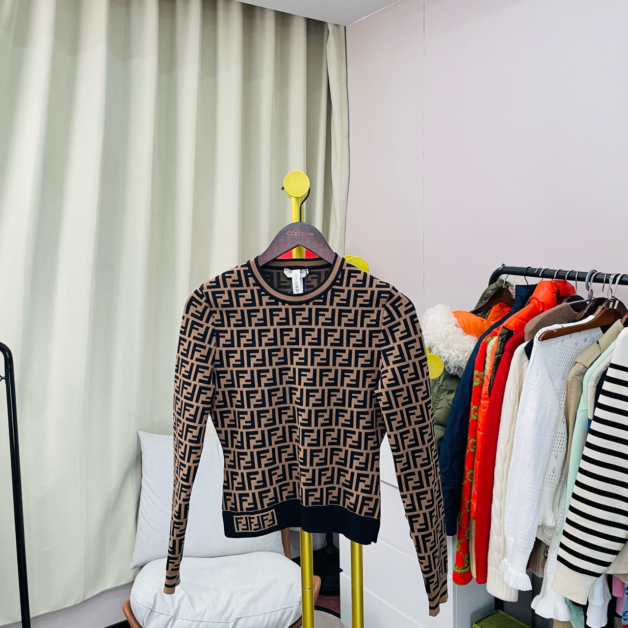 99新 FENDI/芬迪 棕色满印针织卫衣 38码 99新