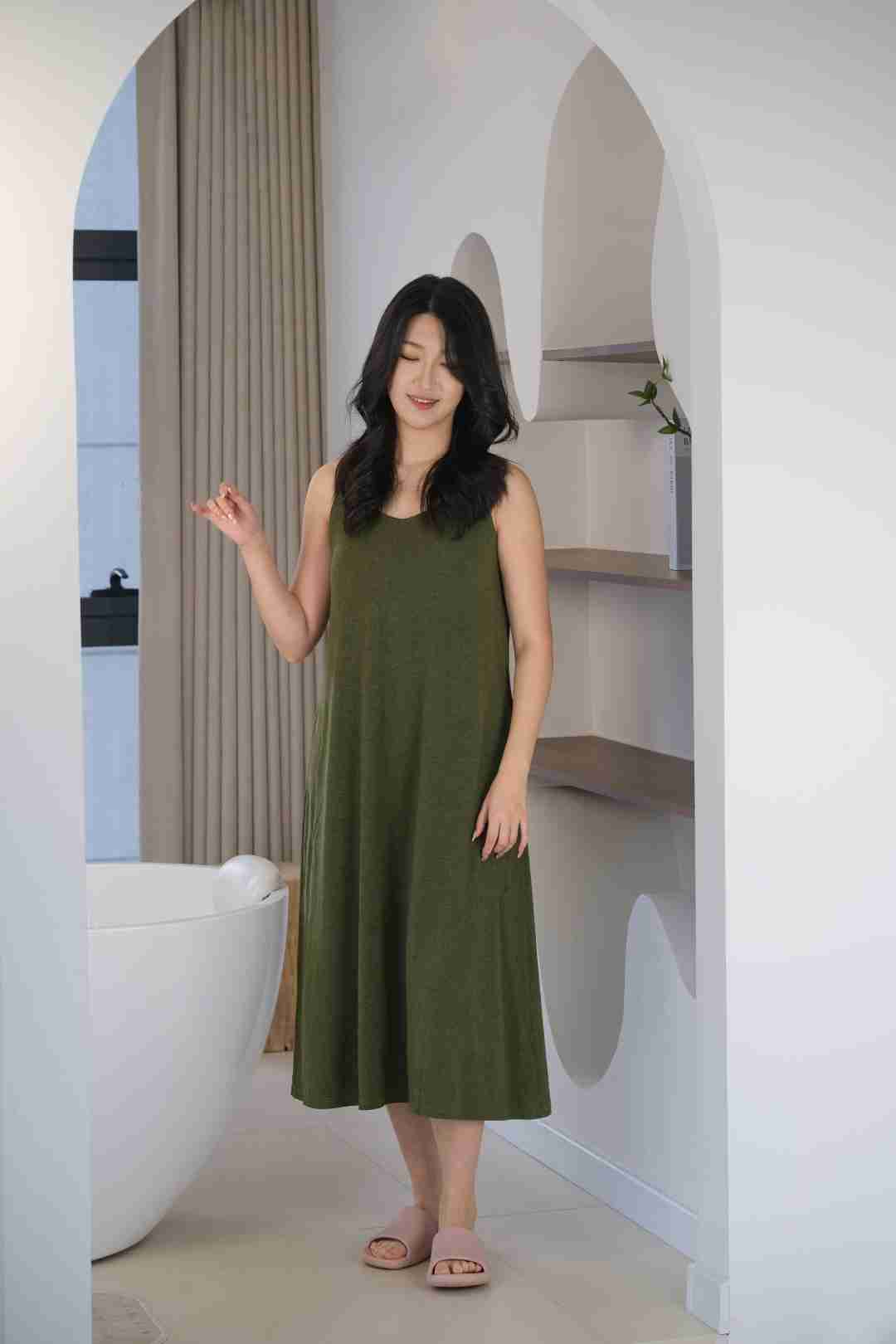 【华尔茨】新款莫代尔睡裙女夏季薄款吊带性感长裙带胸垫睡衣家居服