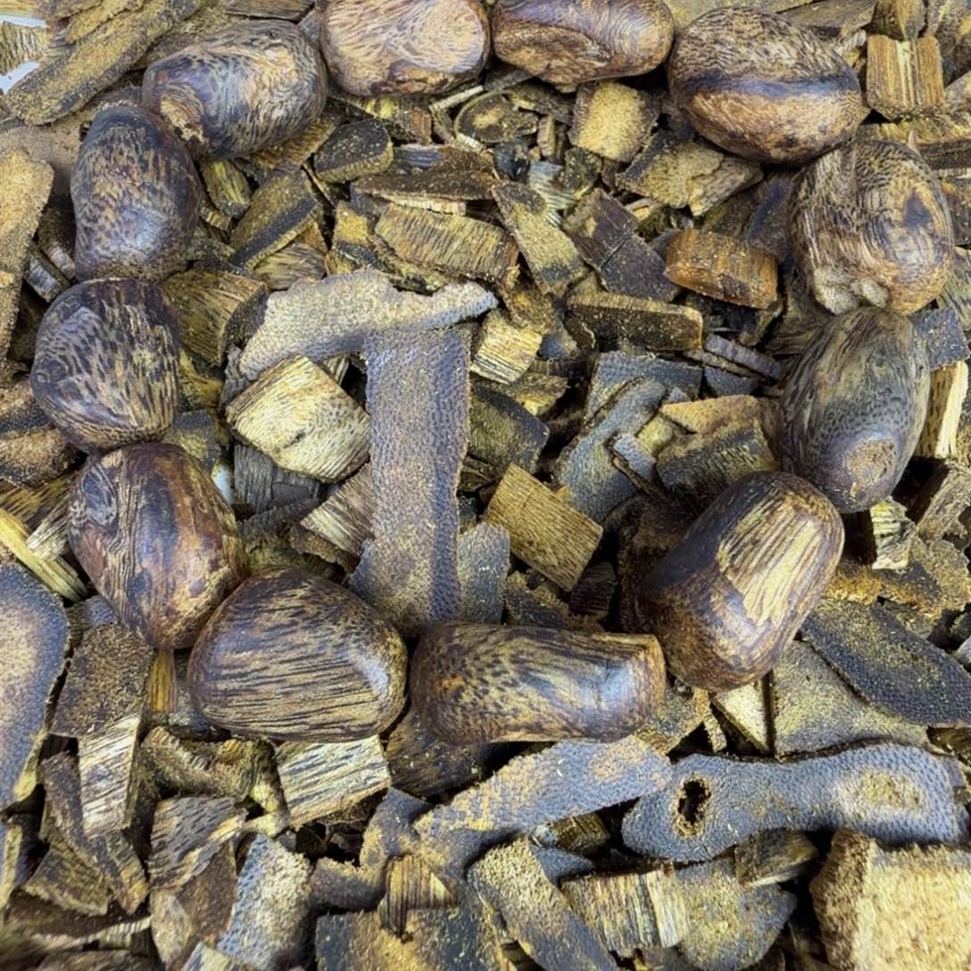 紫***林沉香沉香碎屑1.3紫棋随型单圈17