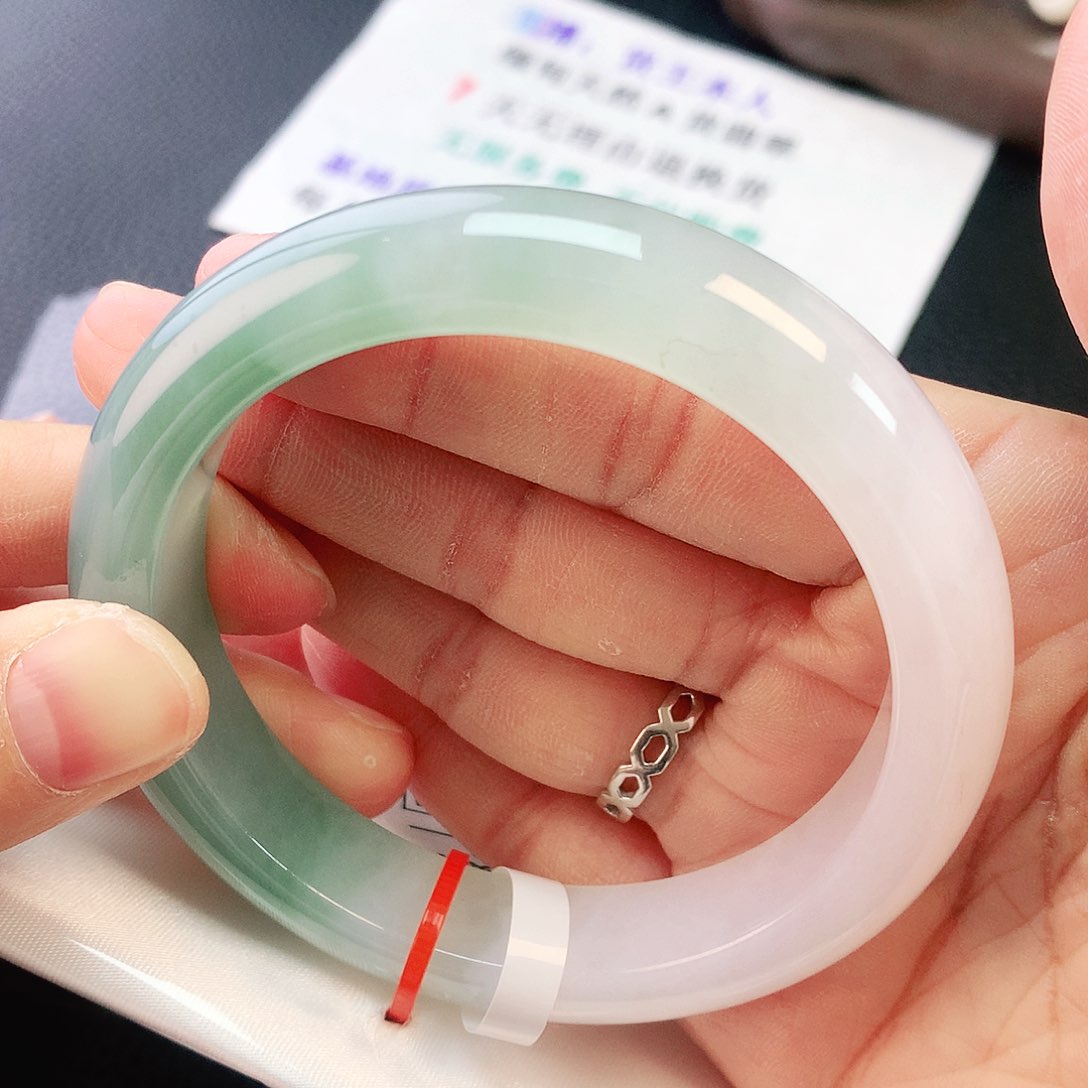 未镶嵌手镯翡翠58圈