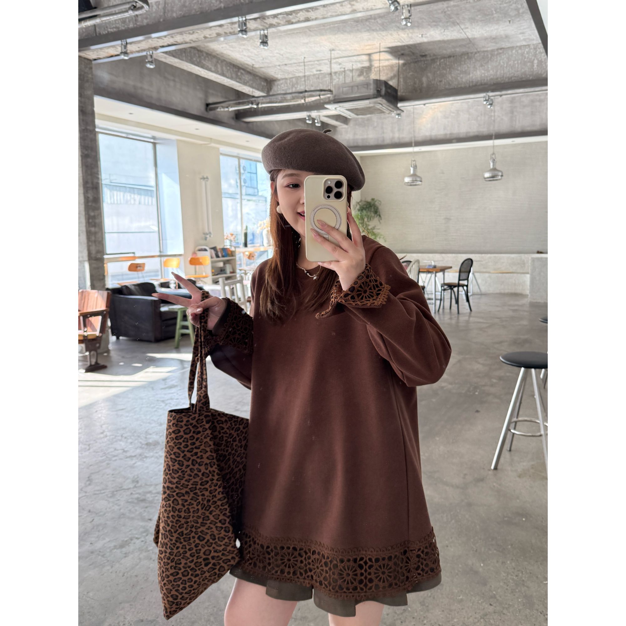 晶咕佳佳【花边守护】圆领下摆花边打底卫衣T恤时尚宽松中长款韩版