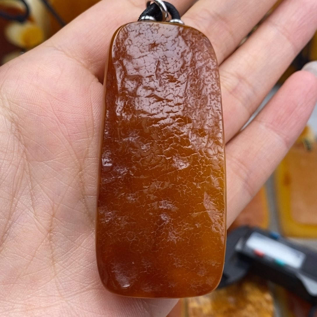 琥珀吊坠(赠链)未镶嵌
