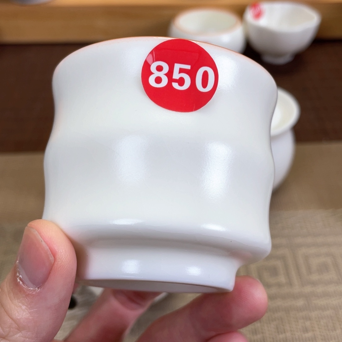 瓷片。。。。。。。。。。。。。。