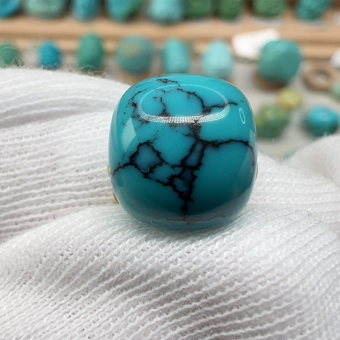 绿松石配饰未镶嵌