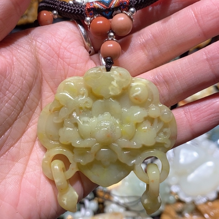 岫玉毛衣链未镶嵌