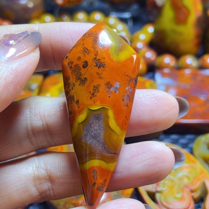 未镶嵌战国红吊坠玛瑙/玉髓