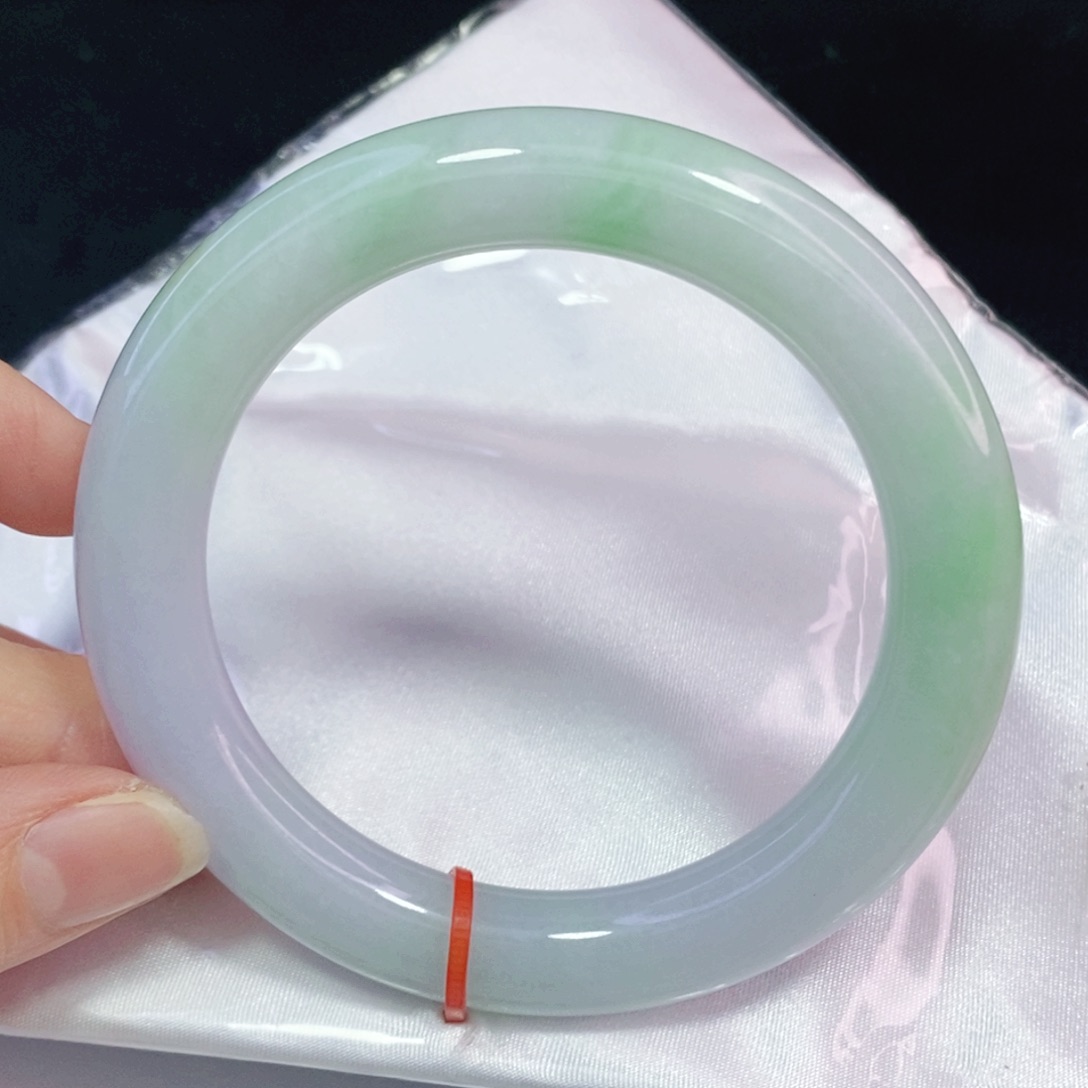 未镶嵌手镯翡翠60.8圆镯