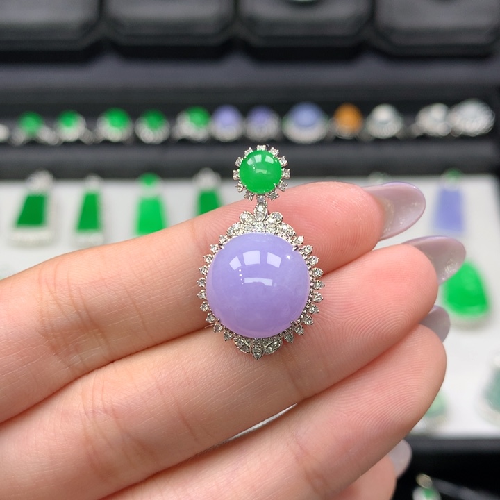 翡翠吊坠(不含链)18K金镶嵌