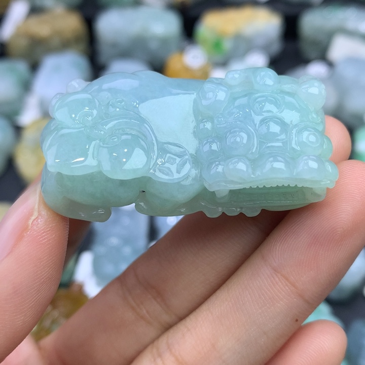 翡翠颈饰未镶嵌天然缅甸翡翠