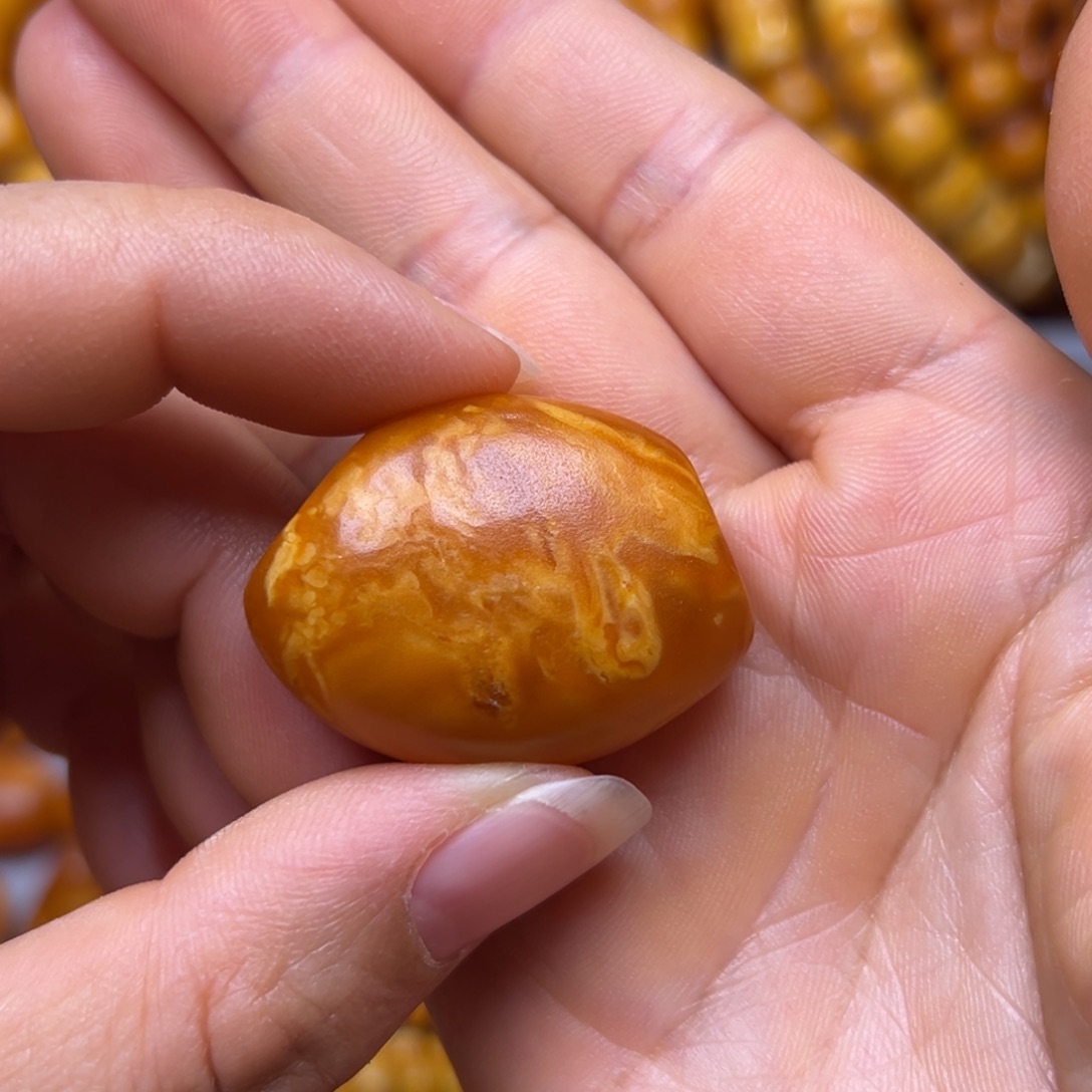 琥珀未镶嵌吊坠(不含链)