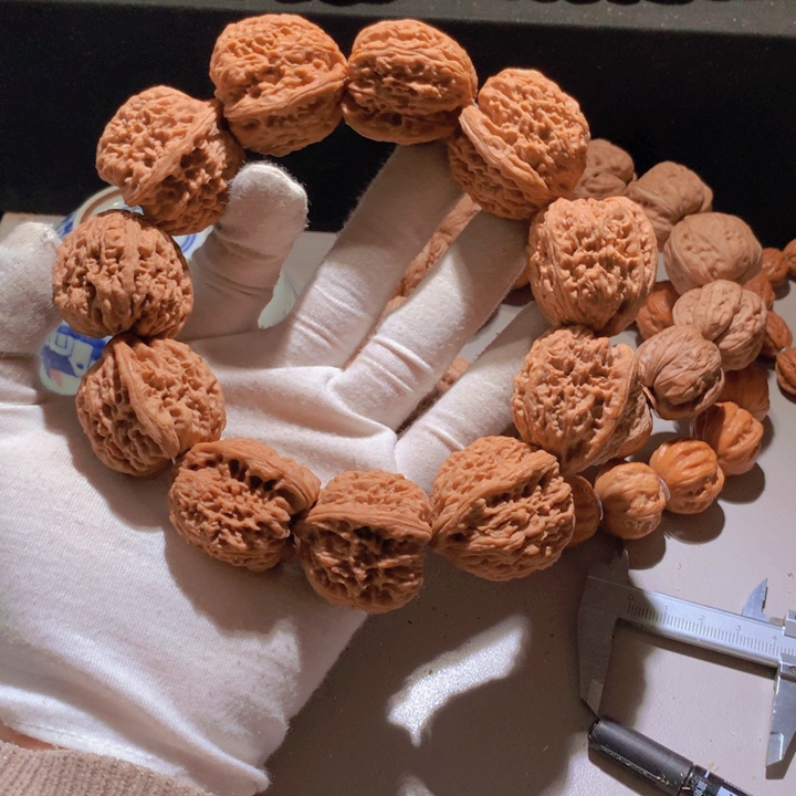 醉***死文玩核桃手串南疆石