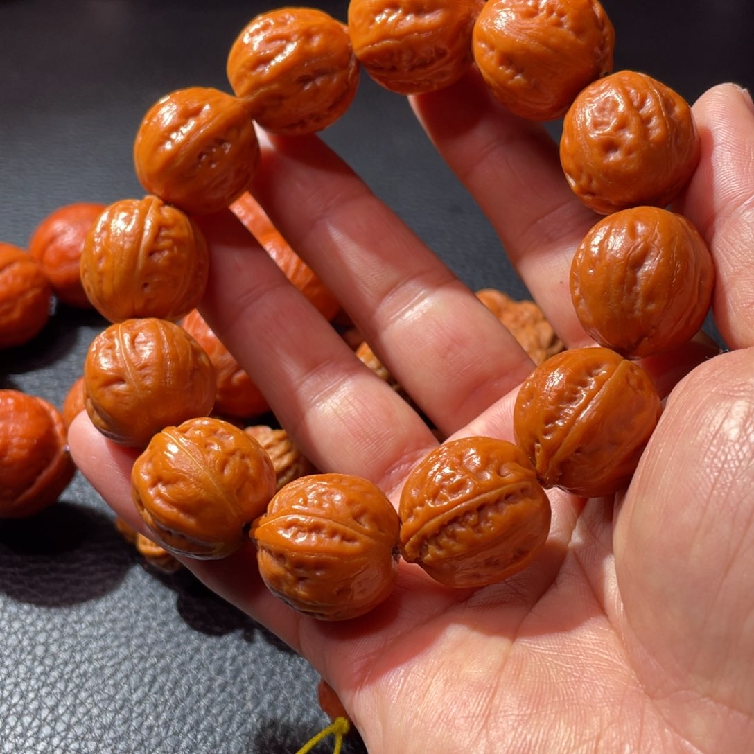 文玩核桃手串青****室福利