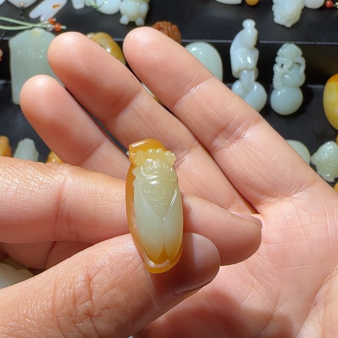 和田玉颈饰未镶嵌遇***棠