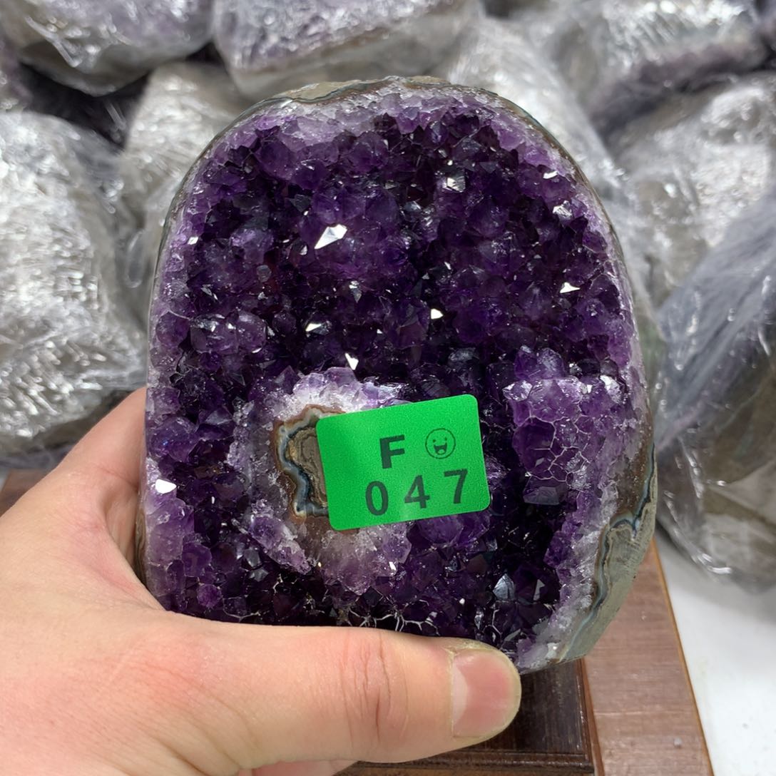 紫晶大型摆件（非配饰）未镶嵌