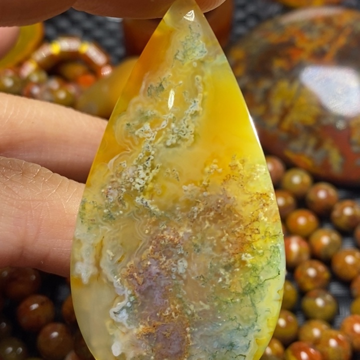 玛瑙/玉髓颈饰未镶嵌