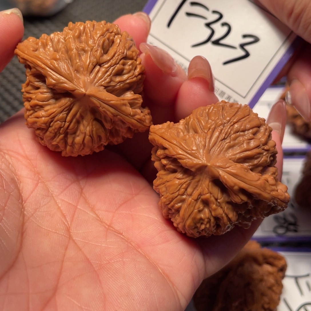 文玩核桃把件323号南疆石44