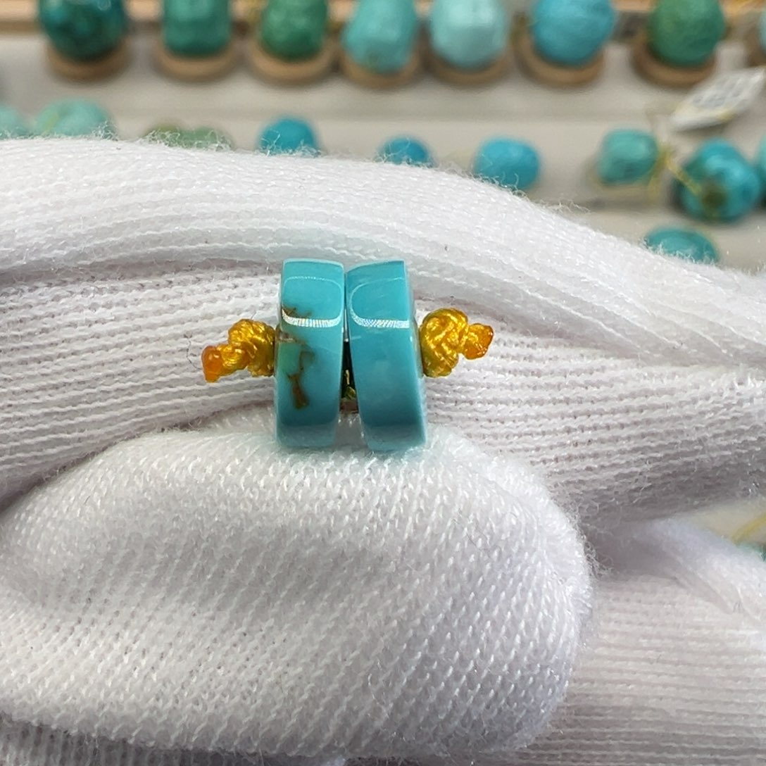 绿松石配饰未镶嵌