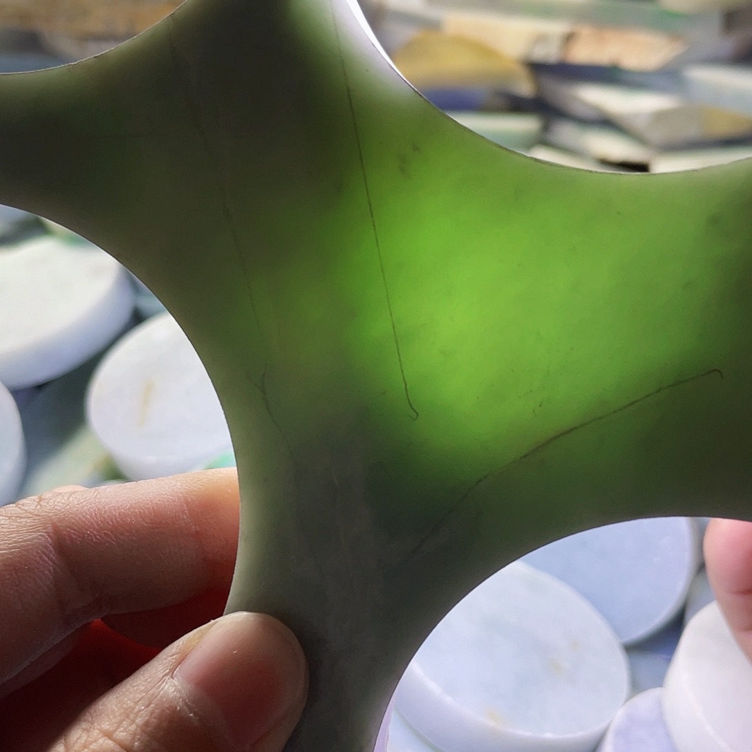 翡翠挂件未镶嵌毛料32