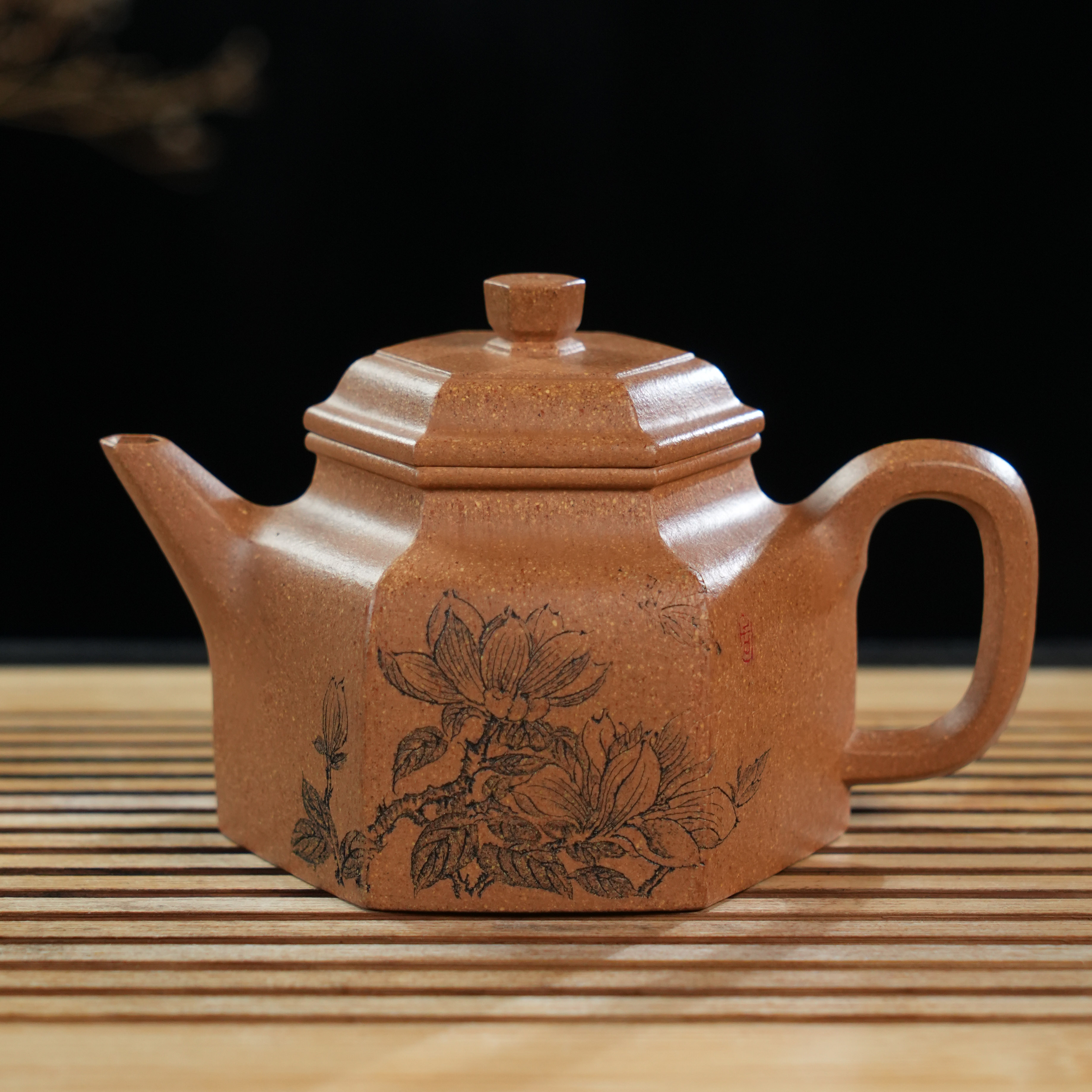 XJ-024   许俊 宜兴手工紫砂  六方德钟