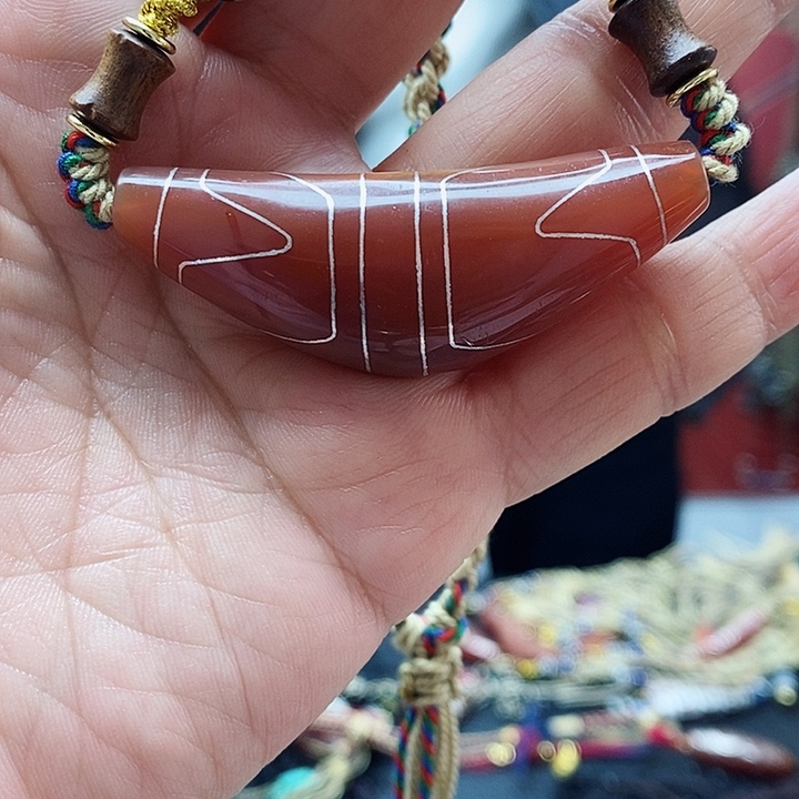 玛瑙/玉髓颈饰合金