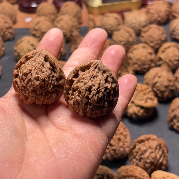 L***S大叶紫檀（黑酸枝木类）