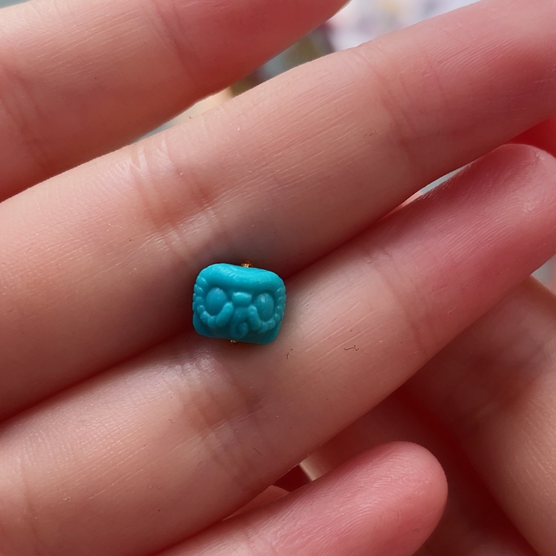 绿松石颈饰未镶嵌