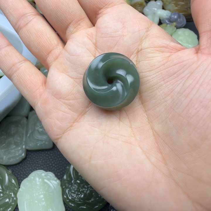 和田玉未镶嵌珠宝奇石