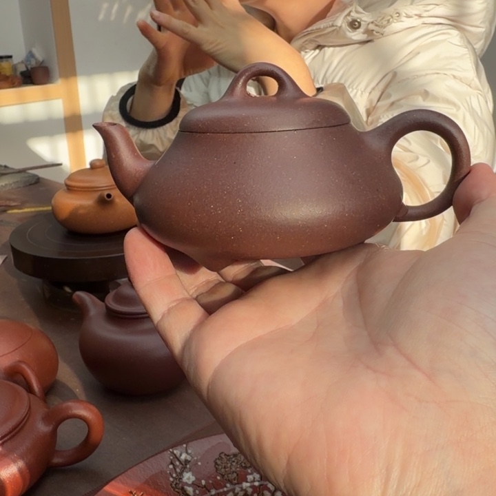 紫砂茶壶底槽清微瑕汉棠石瓢200CC