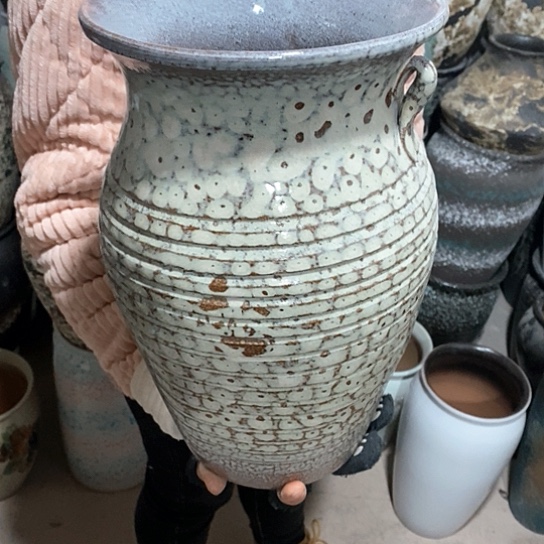 紫砂花盆口20高32，灰