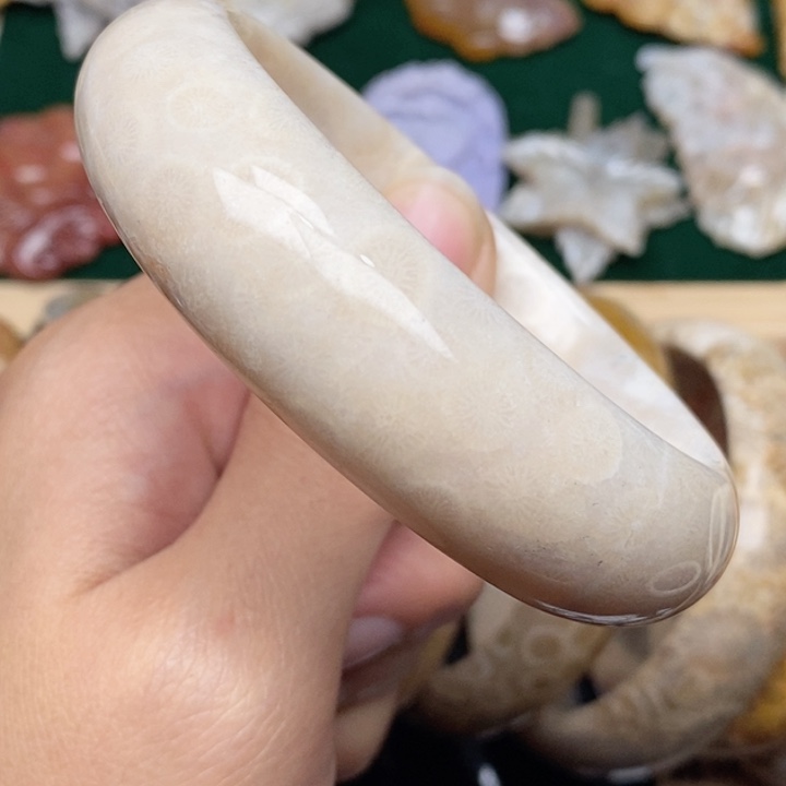 硅化珊瑚（珊瑚玉）手镯未镶嵌58.5