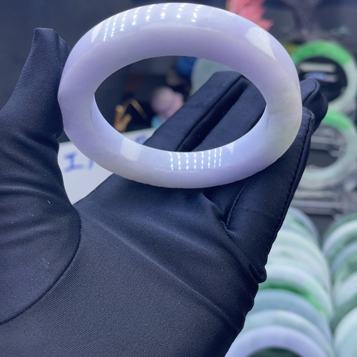 未镶嵌手镯定制翡翠