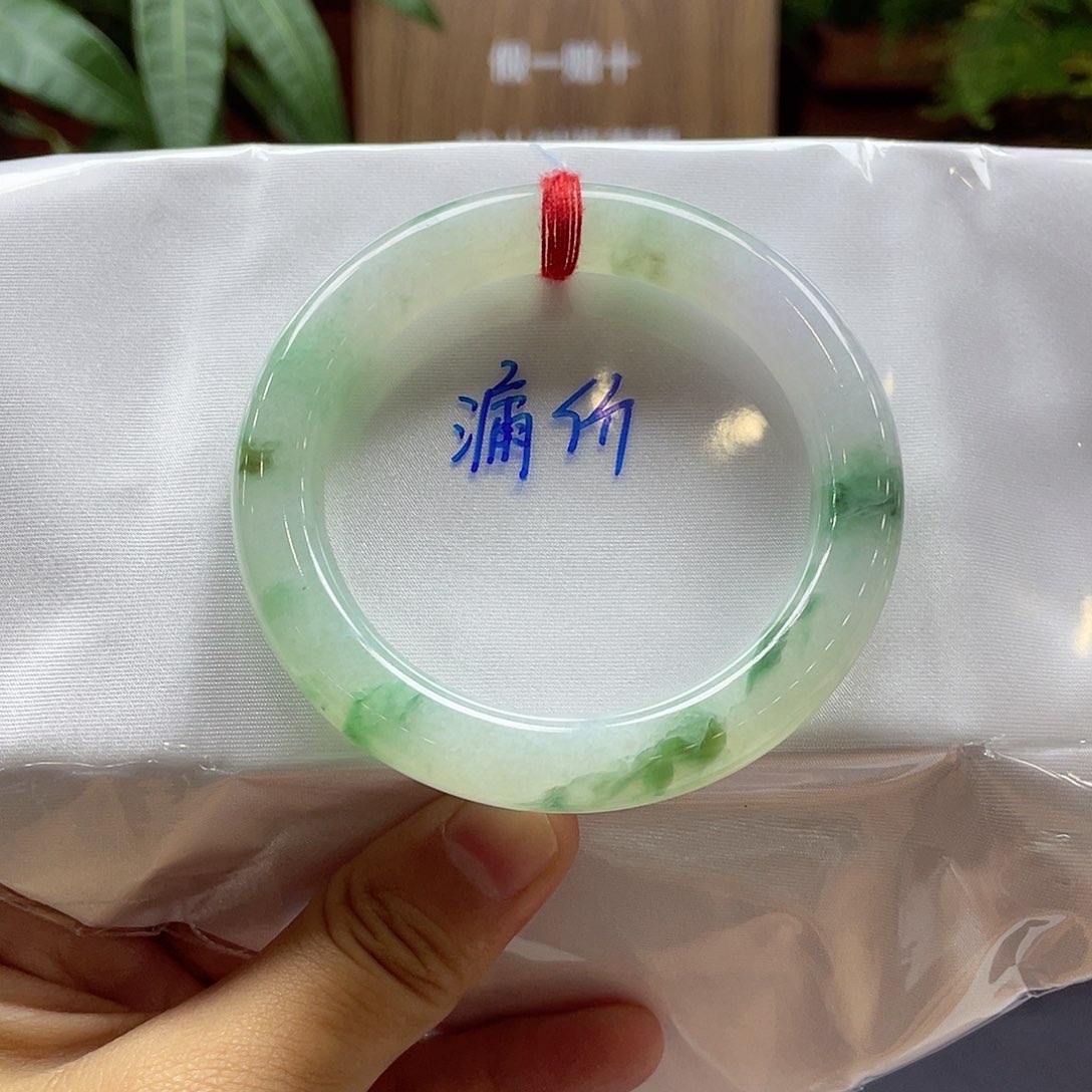 未镶嵌手镯翡翠167 号链接