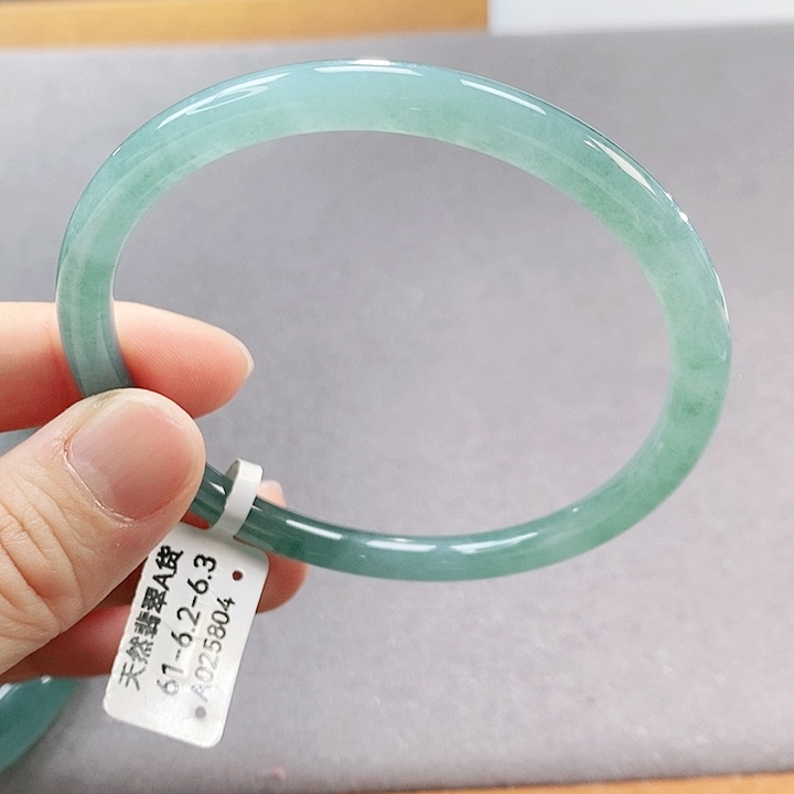 【闪购商品】翡翠手镯（圆镯）未镶嵌