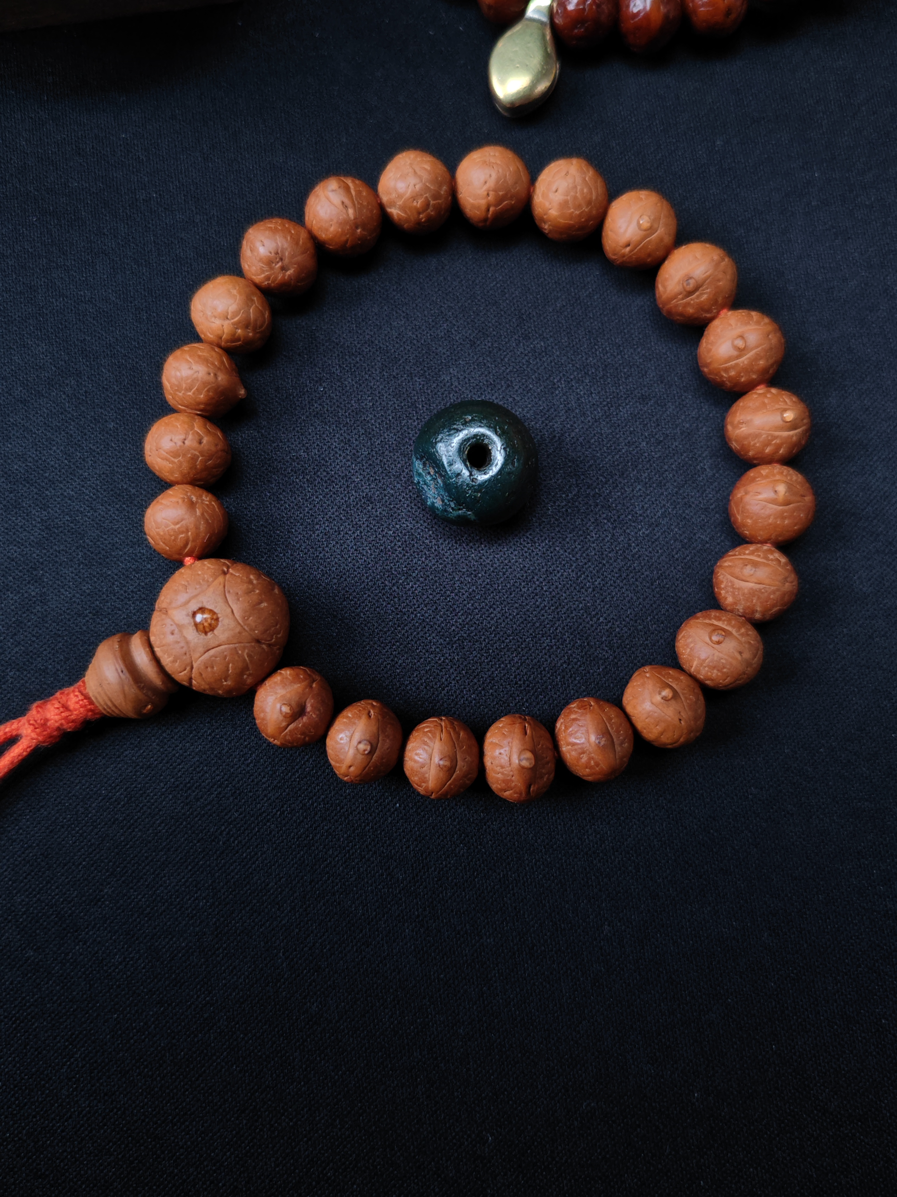 尼泊尔凤眼菩提单圈手串，9.8-10.4mm单仓厚皮籽，油红皮已深清打底